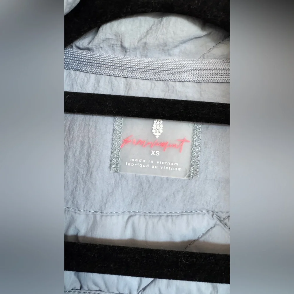 Free people Quinn Quilted Puffer Vest xs NWOT - Picture 6 of 6